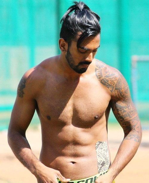 KL Rahul showing his lean physique (body)