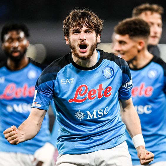 Khvicha Kvaratskhelia celebrating